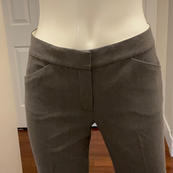 Tahari Women’s Grey Basic Cuffed Trouser Size 6 - Picture 2 of 9